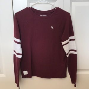 Long sleeve maroon top